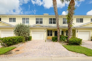 3944 Sabal Way in Fort Pierce, FL - Building Photo