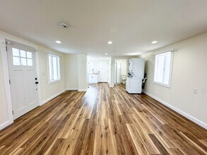 6071 N Shady Side Dr in Provo, UT - Building Photo - Building Photo