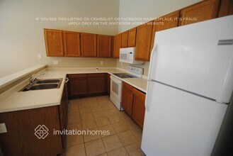 8249 W Dreyfus Dr in Peoria, AZ - Building Photo - Building Photo