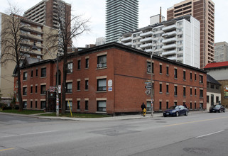 70 Gloucester St in Toronto, ON - Building Photo - Building Photo