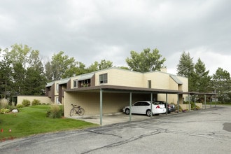 Apeldoorn Apartments in Grandville, MI - Foto de edificio - Building Photo