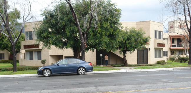 Canyon Terrace Apartments in San Dimas, CA - Building Photo - Building Photo