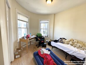 17 Sachem St, Unit 3 in Boston, MA - Building Photo - Building Photo