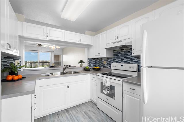 property at 3075 Ala Poha Pl