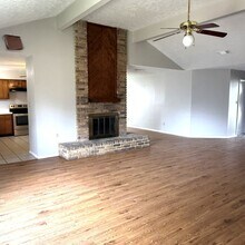13611 Splintered Oak Dr in Houston, TX - Building Photo - Building Photo