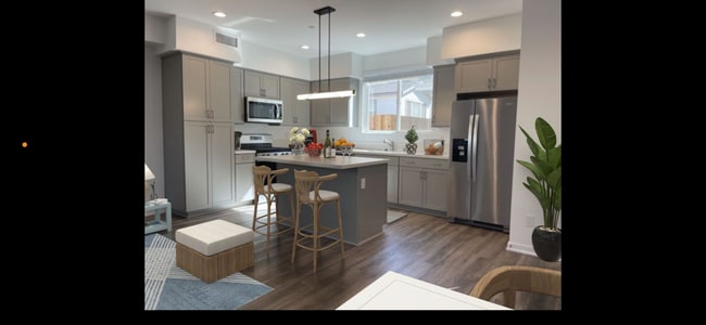 1260 E Santa Clara St, Unit 1260 E Santa Clara St in Ventura, CA - Foto de edificio - Building Photo