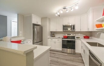 975 Aberdeen Ave NE in Renton, WA - Building Photo - Building Photo