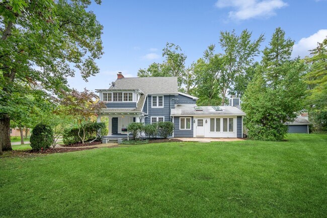 521 Woodlawn Ave in Glencoe, IL - Building Photo - Building Photo