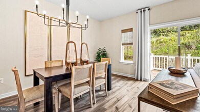 48 Four Leaf Dr in Downingtown, PA - Building Photo - Building Photo