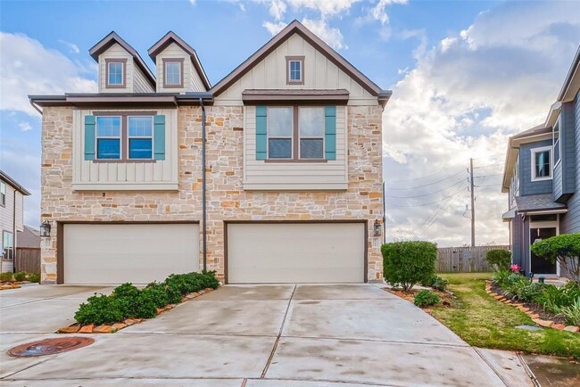 8700 Laurel Crest Dr in Missouri City, TX - Building Photo - Building Photo