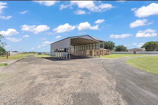 5508 E County Rd 60 in Midland, TX - Building Photo - Building Photo