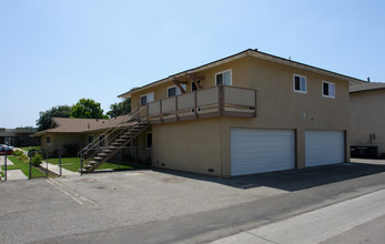 16641 Tunstall Ln in Huntington Beach, CA - Building Photo - Building Photo