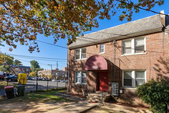 1935 18th St Se in Washington, DC - Building Photo - Building Photo