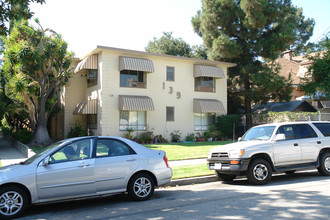 139 N Cedar St in Glendale, CA - Building Photo - Building Photo