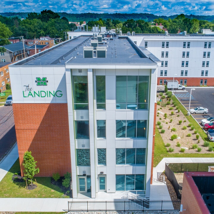The Landing at Marshall University in Huntington, WV - Foto de edificio