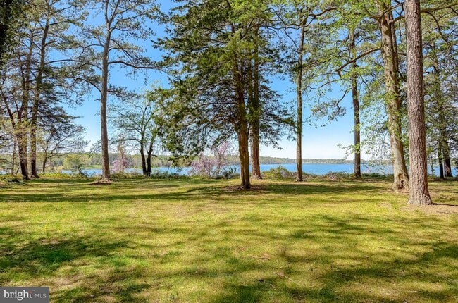 property at 19479 N Snow Hill Manor Rd