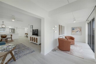 5 High Point Cir W in Naples, FL - Building Photo - Building Photo