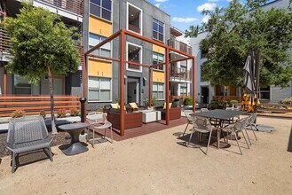ROEN Menlo Park in Menlo Park, CA - Building Photo - Building Photo