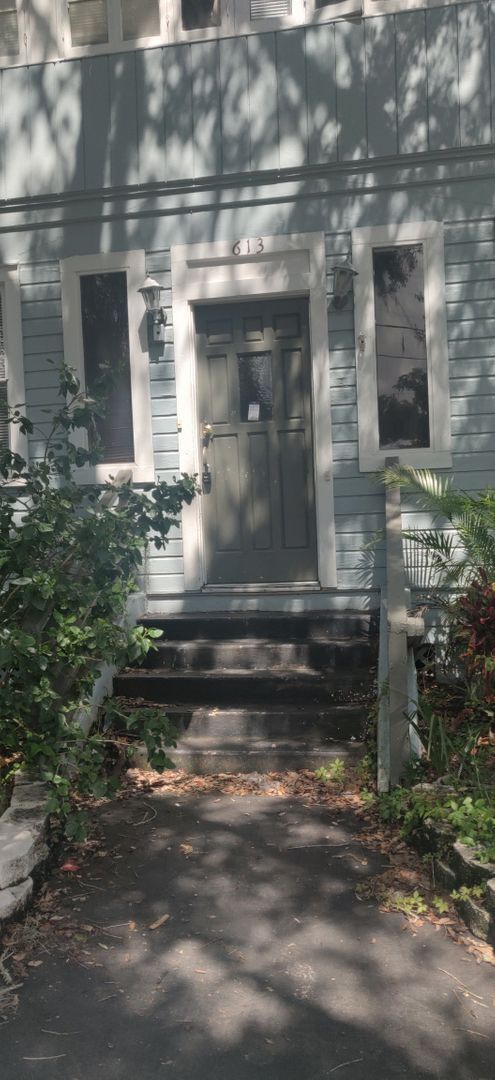 613-615 Seaman Pl in Daytona Beach, FL - Building Photo - Building Photo