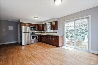 30 Palisade St in Dobbs Ferry, NY - Building Photo - Building Photo