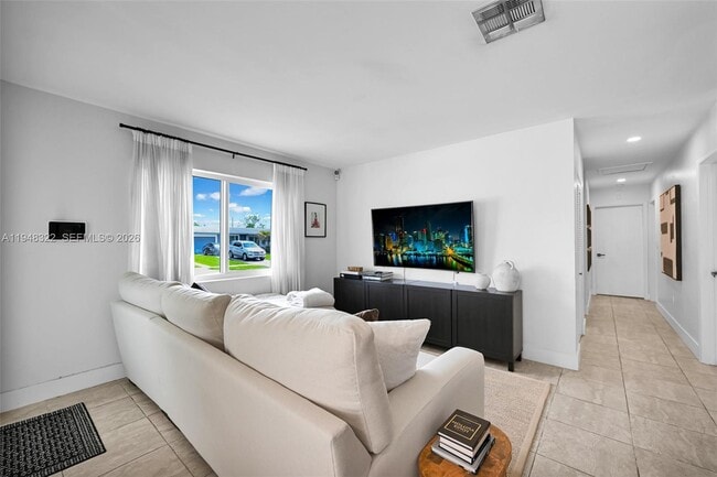 8780 SW 200th Terrace in Cutler Bay, FL - Building Photo - Building Photo