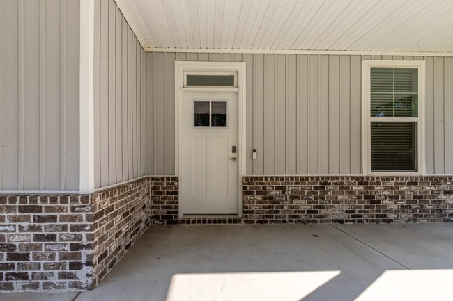 3729 Old Macon Darien Rd in Ludowici, GA - Building Photo - Building Photo