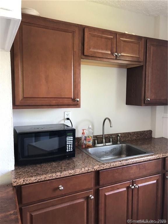 55 Beaver Brook Rd-Unit -3 in Danbury, CT - Building Photo - Building Photo