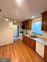 213 Gentry Ave in Alexandria, VA - Building Photo - Building Photo