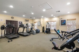 12730 Equestrian Cir in Ft. Myers, FL - Foto de edificio - Building Photo