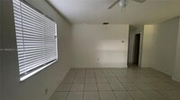 5200 NW 16th St, Unit 1 in Lauderhill, FL - Building Photo - Building Photo