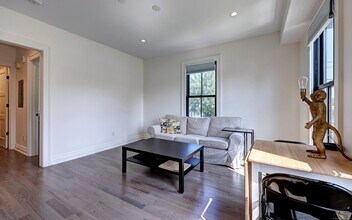 135 Gulf St in Milford, CT - Building Photo - Building Photo