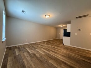 67 Aloha Cir in Sherwood, AR - Foto de edificio - Building Photo