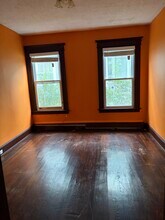 129 Willow St, Unit 129 willow St 1st floor in Waterbury, CT - Foto de edificio - Building Photo