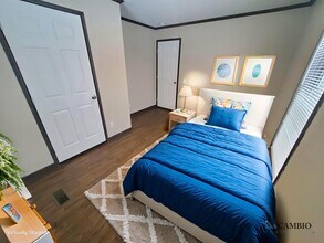 8 Mockingbird Hill Dr in Orion Township, MI - Building Photo - Building Photo