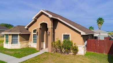 2677 Fox Cove Drive in Eagle Pass, TX - Building Photo - Building Photo