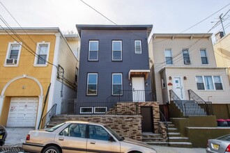 1431 37th St in North Bergen, NJ - Building Photo - Building Photo