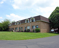 Tallmadge Towne Apartments in Tallmadge, OH - Foto de edificio - Building Photo