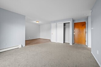 140 Silver Ln in East Hartford, CT - Building Photo - Building Photo