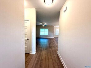 4018 Rockland Cir SE in Owens Cross Roads, AL - Building Photo - Building Photo