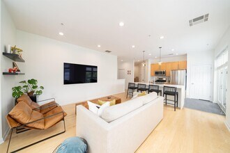 1200 Grand St in Hoboken, NJ - Building Photo - Building Photo