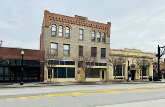 1104 1/2 N High St, Unit A in Columbus, OH - Building Photo - Building Photo