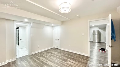 16 Hawtrey Rd in Brampton, ON - Building Photo - Building Photo