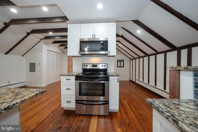 809 Mill Rd in Bryn Mawr, PA - Building Photo - Building Photo
