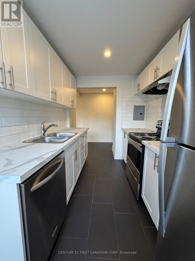property at 75-275 High St