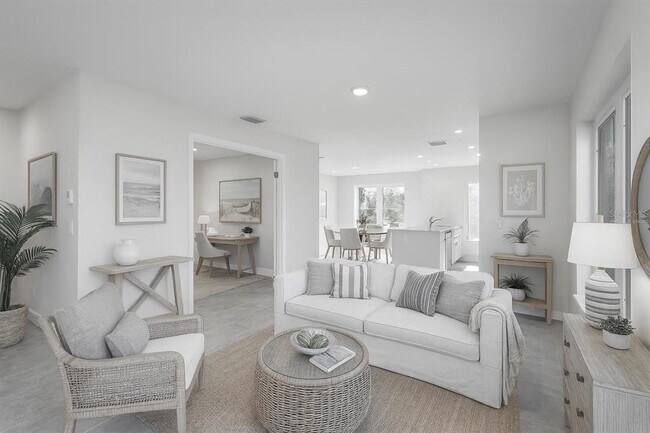 310 Hibiscus St in Tarpon Springs, FL - Building Photo - Building Photo