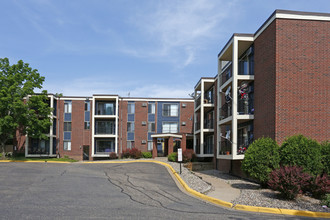 Century Ridge in Maplewood, MN - Building Photo - Building Photo