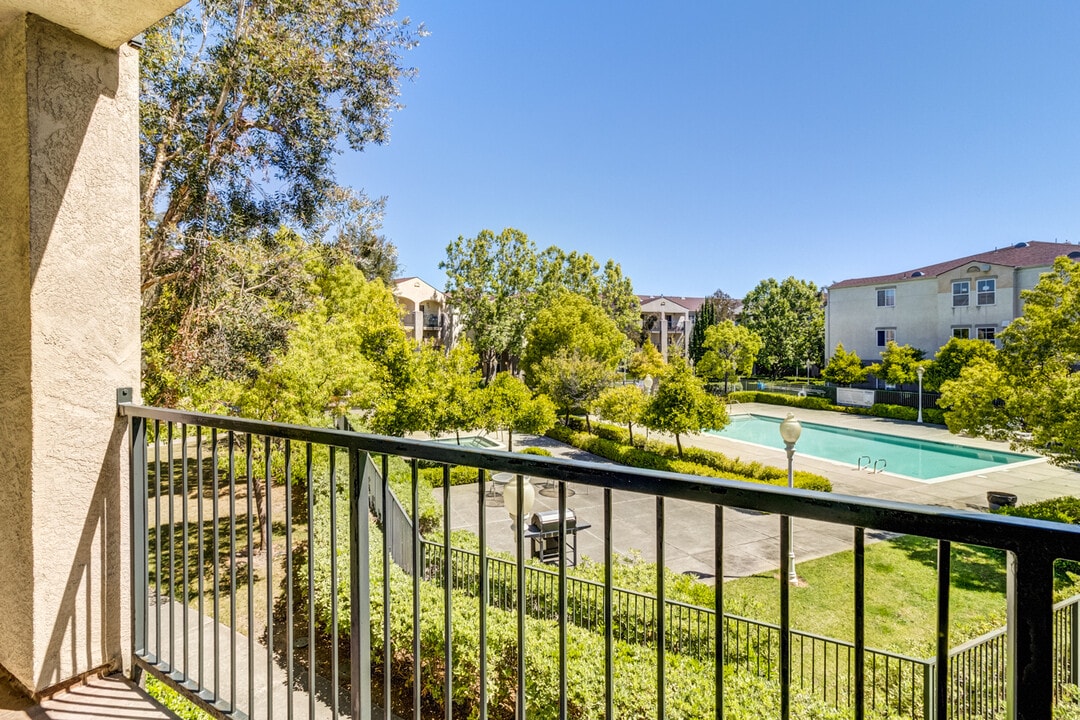 Bay View Vista in Vallejo, CA - Building Photo