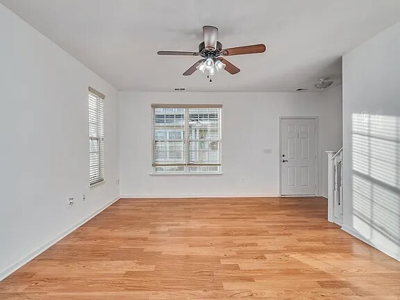 5352 Charmont Ct in Virginia Beach, VA - Building Photo - Building Photo