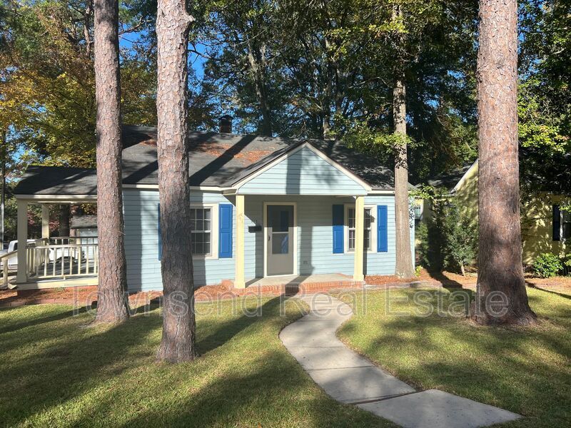 613 Pearl St in Fayetteville, NC - Building Photo