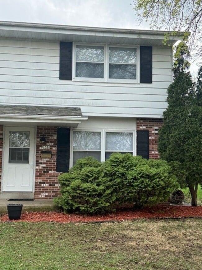 property at 1320 Marion St